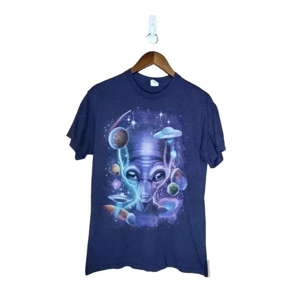 Y2K Gildan purple alien UFO space graphic tee - Picture 1 of 4